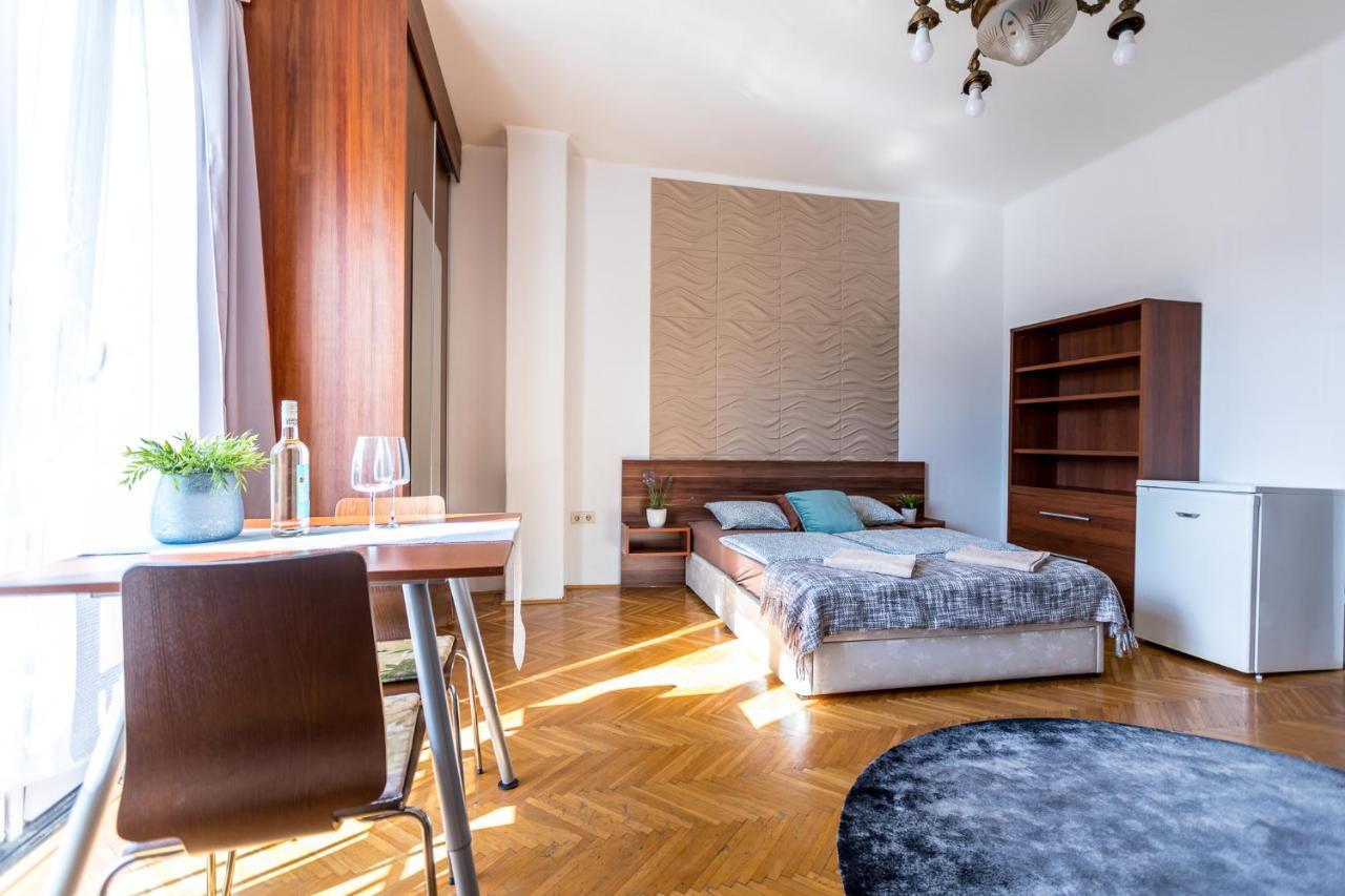 Danube Apartment Budapest Eksteriør bilde